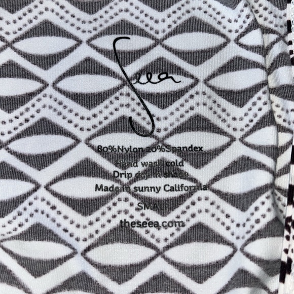 Seea Hermosa One Piece Long Sleeve Surf Suit Swimsuit Shells Small - Picture 8 of 8